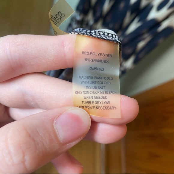 Stunning Calvin Klein Animal Print Sleeveless Scoop Neck Maxi Sundress - Picture 7 of 7